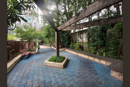 Studio à venda com 28m², 1 quarto e 1 vaga Studio à venda com 28m², 1 quarto e 1 vagaÁrea comum - Playground