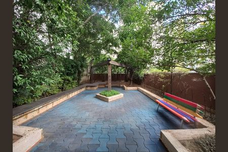 Studio à venda com 28m², 1 quarto e 1 vaga Studio à venda com 28m², 1 quarto e 1 vagaÁrea comum - Playground