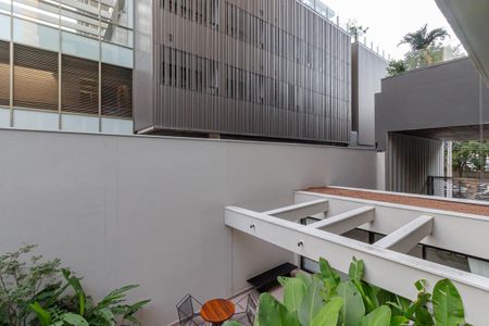 Sacada de kitnet/studio à venda com 1 quarto, 25m² em Moema, São Paulo