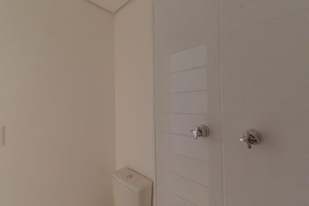 Banheiro de kitnet/studio à venda com 1 quarto, 25m² em Moema, São Paulo