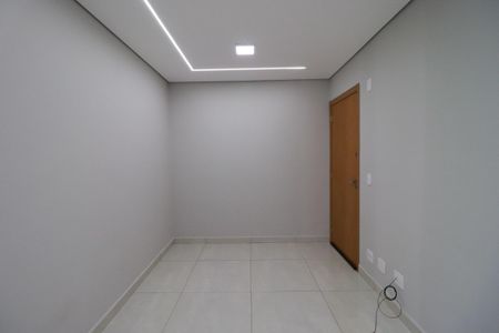 Sala de apartamento para alugar com 2 quartos, 40m² em Jardim Ouro Branco, Ribeirão Preto