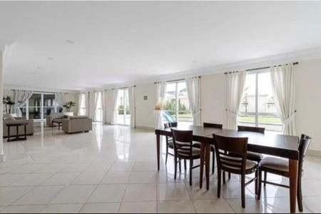 Apartamento à venda com 101m², 3 quartos e 2 vagasFoto 01