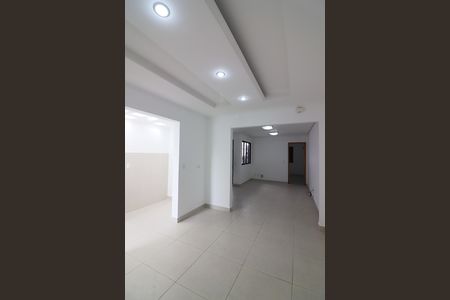 Casa à venda com 91m², 2 quartos e 2 vagasCopa 