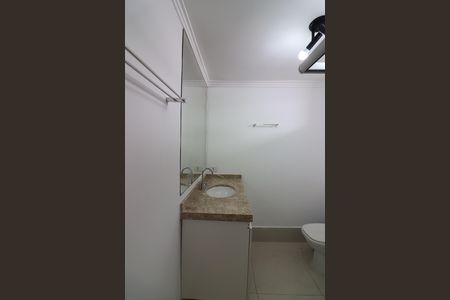 Casa à venda com 91m², 2 quartos e 2 vagasQuarto 1 - Suíte Banheiro 