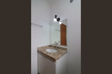 Casa à venda com 91m², 2 quartos e 2 vagasBanheiro Social