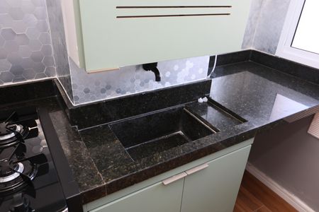 Apartamento para alugar com 37m², 2 quartos e 1 vagaÁrea de Serviço