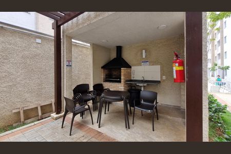 Apartamento para alugar com 37m², 2 quartos e 1 vagaÁrea comum - Churrasqueira