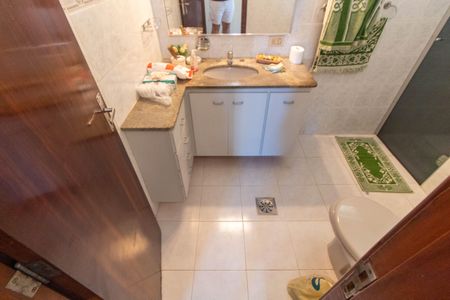 Apartamento para alugar com 120m², 3 quartos e 1 vagaBANHEIRO