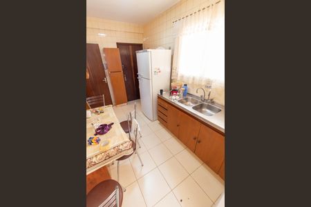 Apartamento para alugar com 120m², 3 quartos e 1 vagaCOZINHA