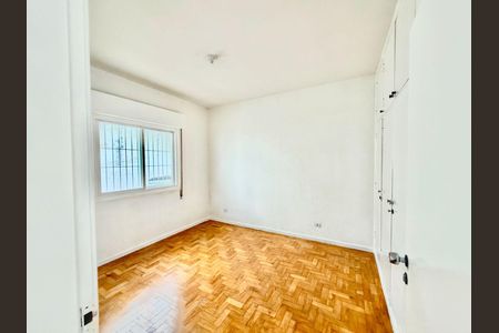 Casa à venda com 170m², 4 quartos e 3 vagas