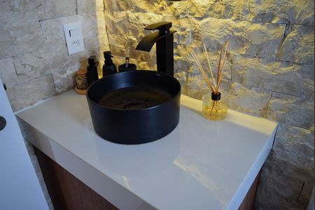 Apartamento para alugar com 67m², 2 quartos e 1 vagaBanheiro da Suíte