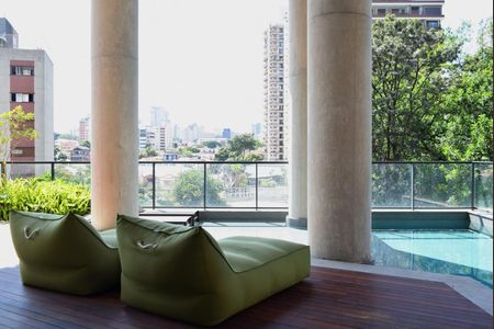 Apartamento para alugar com 67m², 2 quartos e 1 vagaPiscina