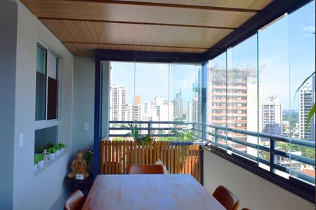 Apartamento para alugar com 67m², 2 quartos e 1 vagaVaranda