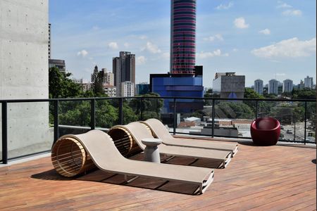 Apartamento para alugar com 67m², 2 quartos e 1 vagaPiscina