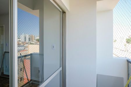 Apartamento para alugar com 71m², 2 quartos e 1 vagaVaranda