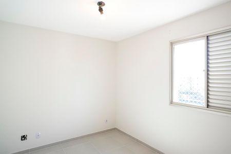 Apartamento para alugar com 71m², 2 quartos e 1 vagaQuarto 2