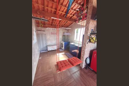Casa à venda com 140m², 2 quartos e 1 vagaÁrea de serviço