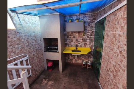 Casa à venda com 140m², 2 quartos e 1 vagachurrasqueira