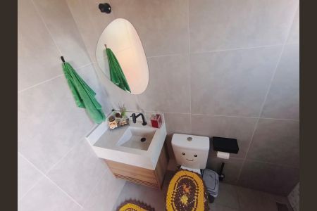 Casa à venda com 140m², 2 quartos e 1 vagaBanheiro