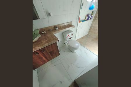 Casa à venda com 140m², 2 quartos e 1 vagaBanheiro
