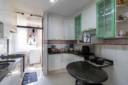 Apartamento para alugar com 90m², 3 quartos e 2 vagasCozinha