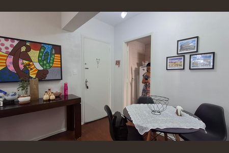 Apartamento à venda com 50m², 1 quarto e 1 vagaSala