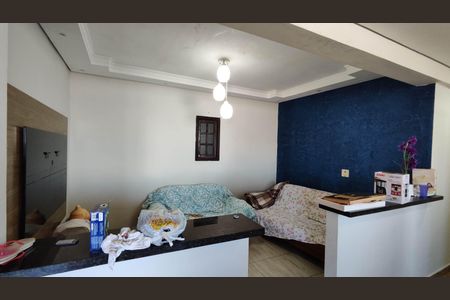 Sala de estar de casa para alugar com 3 quartos, 100m² em Vila Monteiro, Poá