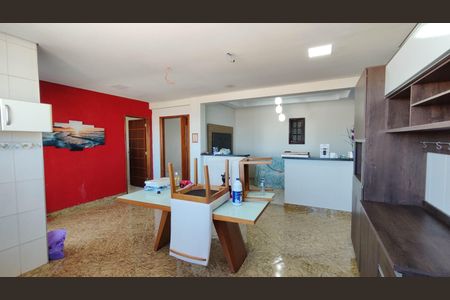 Casa para alugar com 100m², 3 quartos e 1 vagaCozinha e Sala de jantar