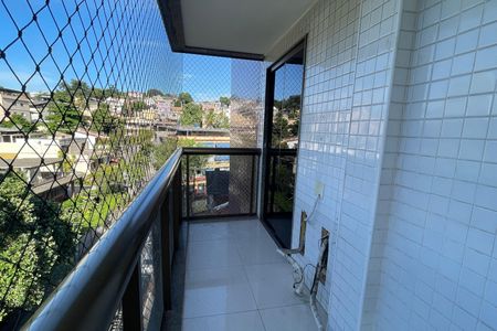 Apartamento para alugar com 121m², 3 quartos e 1 vagaVaranda