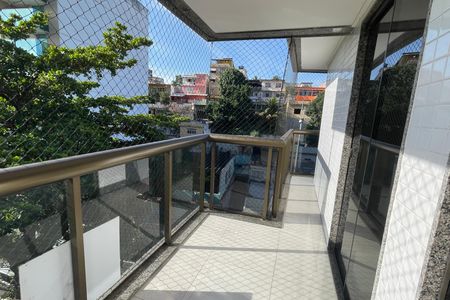 Varanda de apartamento para alugar com 3 quartos, 121m² em Jardim Vinte E Cinco de Agosto, Duque de Caxias