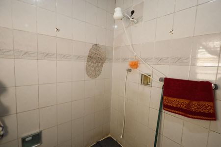 Casa à venda com 200m², 4 quartos e 1 vaga Casa à venda com 200m², 4 quartos e 1 vagaBanheiro casa 2