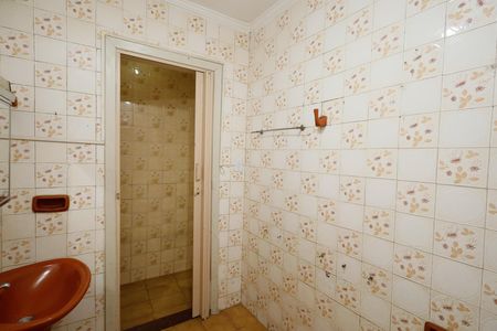 Casa à venda com 200m², 4 quartos e 1 vaga Casa à venda com 200m², 4 quartos e 1 vagaBanheiro casa 1
