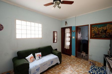 Casa à venda com 200m², 4 quartos e 1 vaga Casa à venda com 200m², 4 quartos e 1 vagaSala casa 2