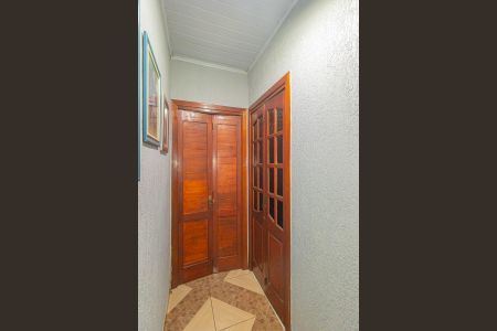 Casa à venda com 110m², 3 quartos e 2 vagasCorredor