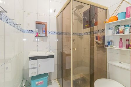 Casa à venda com 110m², 3 quartos e 2 vagasBanheiro