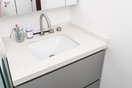 Apartamento à venda com 82m², 3 quartos e 2 vagasBanheiro da Suíte