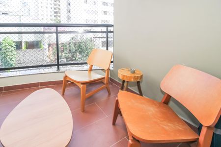 Apartamento à venda com 82m², 3 quartos e 2 vagasVaranda