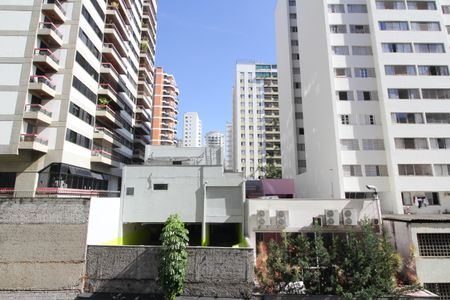 Apartamento à venda com 82m², 3 quartos e 2 vagasVaranda