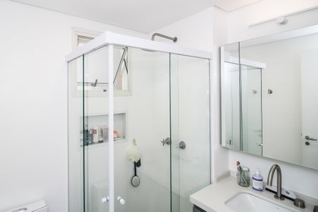 Apartamento à venda com 82m², 3 quartos e 2 vagasBanheiro da Suíte