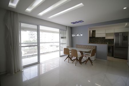 Apartamento à venda com 98m², 3 quartos e 2 vagasSala