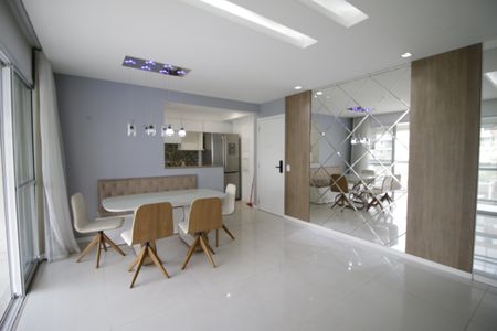 Apartamento à venda com 98m², 3 quartos e 2 vagasSala