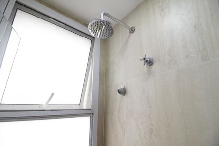 Apartamento à venda com 98m², 3 quartos e 2 vagasBanheiro da Suíte canadense 1 e 2 