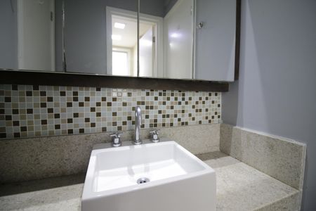 Apartamento à venda com 98m², 3 quartos e 2 vagasBanheiro da Suíte canadense 1 e 2 