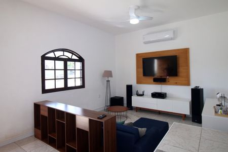 Casa à venda com 5 quartos, 200m² em Irajá, Rio de Janeiro