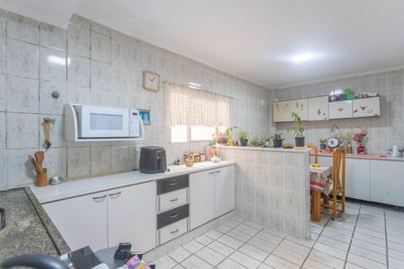 Apartamento à venda com 100m², 2 quartos e 1 vagaCopa / cozinha 