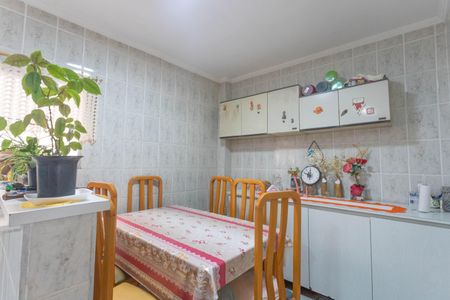 Apartamento à venda com 100m², 2 quartos e 1 vagaCopa / cozinha 