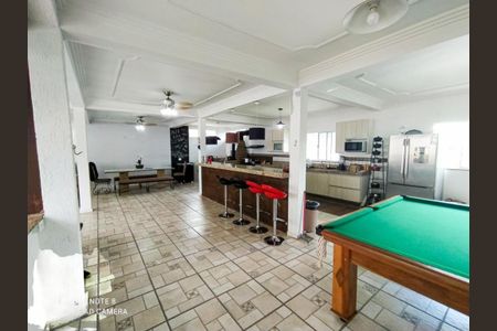 Casa à venda com 360m², 4 quartos e 3 vagasFoto 06