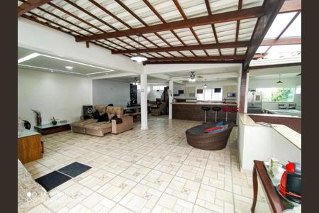 Foto 04 de casa à venda com 4 quartos, 360m² em Planalto, Belo Horizonte