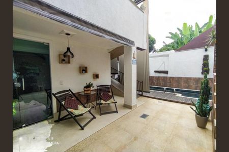 Casa à venda com 360m², 4 quartos e 3 vagasFoto 09