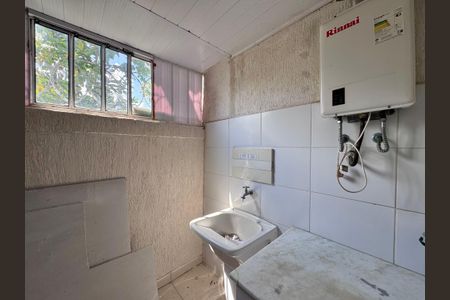 Casa de condomínio à venda com 163m², 4 quartos e 1 vagaÁrea de Serviço